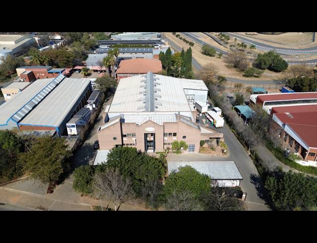 1,760M² WAREHOUSE TO LET IN KYALAMI